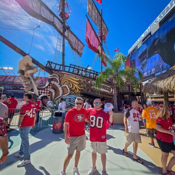 Raymond James Stadium - Stadiums & Arenas Near Me - Tampa, Florida