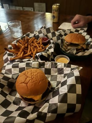 GoodTimes Full Service bar by null