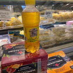 Monica’s Pasta Shop - OMG!!! I found my favorite lemon iced tea!