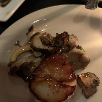 Alina's Ristorante - Scallops mare monti - Italian Near Me - Hadley, Massachusetts Alina's Ristorante - Scallops mare monti - Italian Near Me - Hadley, Massachusetts