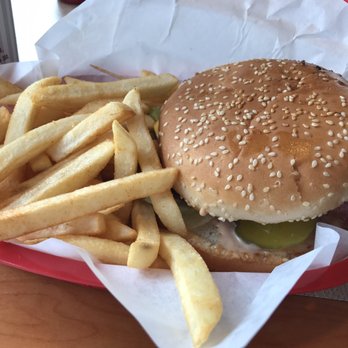 Yanni's Best Charbroiled - Cheeseburger with Bacon - Burgers Near Me - Fillmore, California Yanni's Best Charbroiled - Cheeseburger with Bacon - Burgers Near Me - Fillmore, California