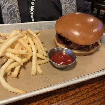 Wood n Tap - Hickory Burger - Bars Near Me - Southington, Connecticut Wood n Tap - Hickory Burger - Bars Near Me - Southington, Connecticut