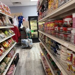 King International market - Aisle