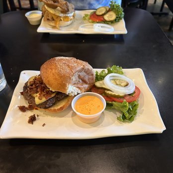 5 Star Burgers - Gouda Bacon Burger - American Near Me - Albuquerque, New Mexico