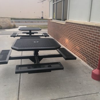 Scooter's Coffee - a row of picnic tables - Coffee & Tea Near Me - Lincoln, Nebraska