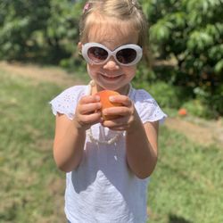 Shady Brook Peaches - Who doesn't wear their pearls when peach picking ;)