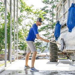 Keowee Marina - Boat Cleaning
