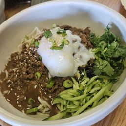 Dan Dan Noodles W/ Onsen Egg (dry) 担担面