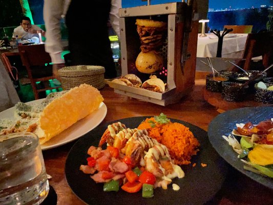 La Buena Barra by null