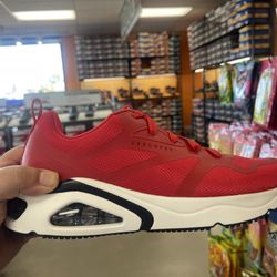 SKECHERS Warehouse Outlet