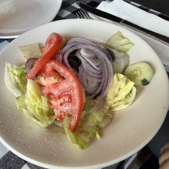Mangia Clam Bar - Side salad - Italian Near Me - Stuart, Florida