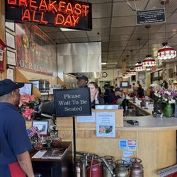 Barry's Cafe