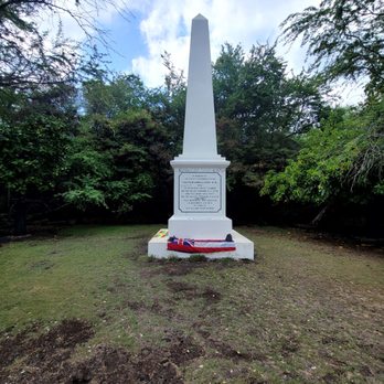 Kona Boys - Captain Cook monument on 10/14/22 - Rafting/Kayaking Near Me - Kealakekua, Hawaii