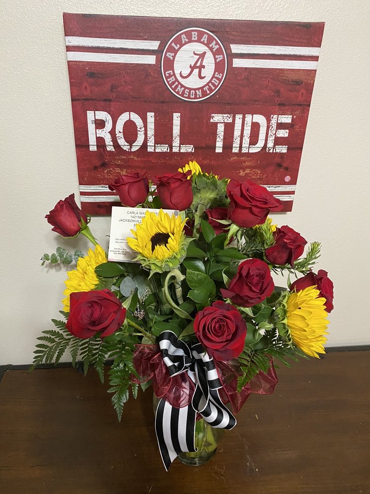 DOUBLE R FLORIST & GIFTS Updated July 2024 13 Photos 918 W Main