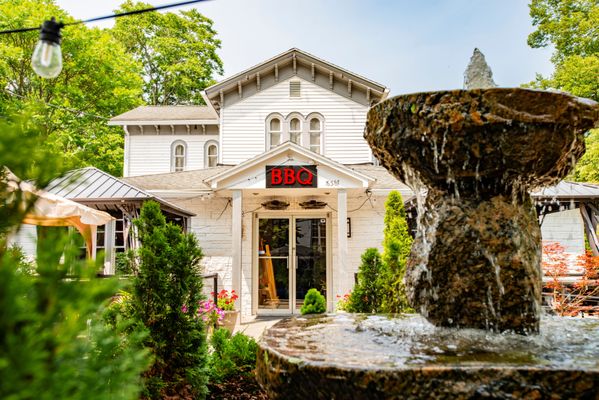 Smoky Rock BBQ by null