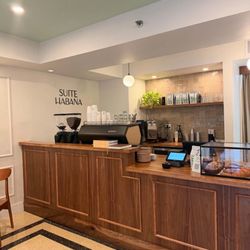 Suite Habana Cafe - At the counter