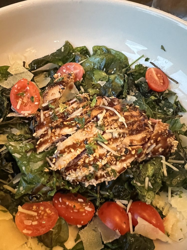 BIX BISTRO Updated September 2024 80 Photos & 98 Reviews 200 E