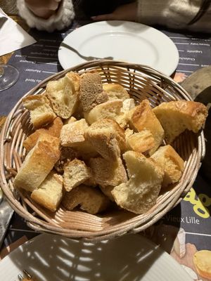 Pain Vin Fromages by null