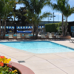 Los Gatos Swim & Racquet Club - Baby pool