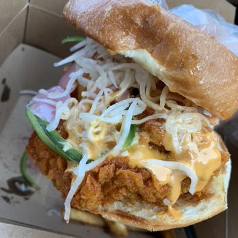 Holdaak Fried Chicken - Spicy Chicken Sandwich - Chicken Shop Near Me - Fullerton, California