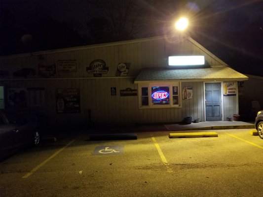 LARRY S TAVERN Updated July 2025 16 Reviews 8428 Elvaton Rd LARRY S TAVERN Updated July 2025 16 Reviews 8428 Elvaton Rd