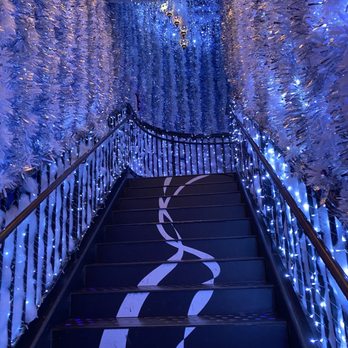 Frosty's Christmas Bar - Pop-Up Restaurants Near Me - New York, New York Frosty's Christmas Bar - Pop-Up Restaurants Near Me - New York, New York