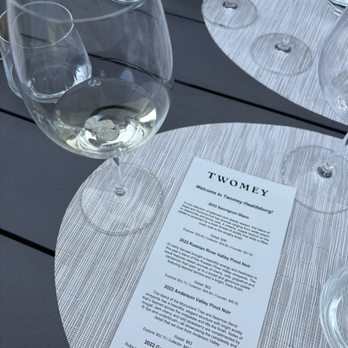 TWOMEY Russian River Valley - Wine tasting menu - Wineries Near Me - Healdsburg, California TWOMEY Russian River Valley - Wine tasting menu - Wineries Near Me - Healdsburg, California