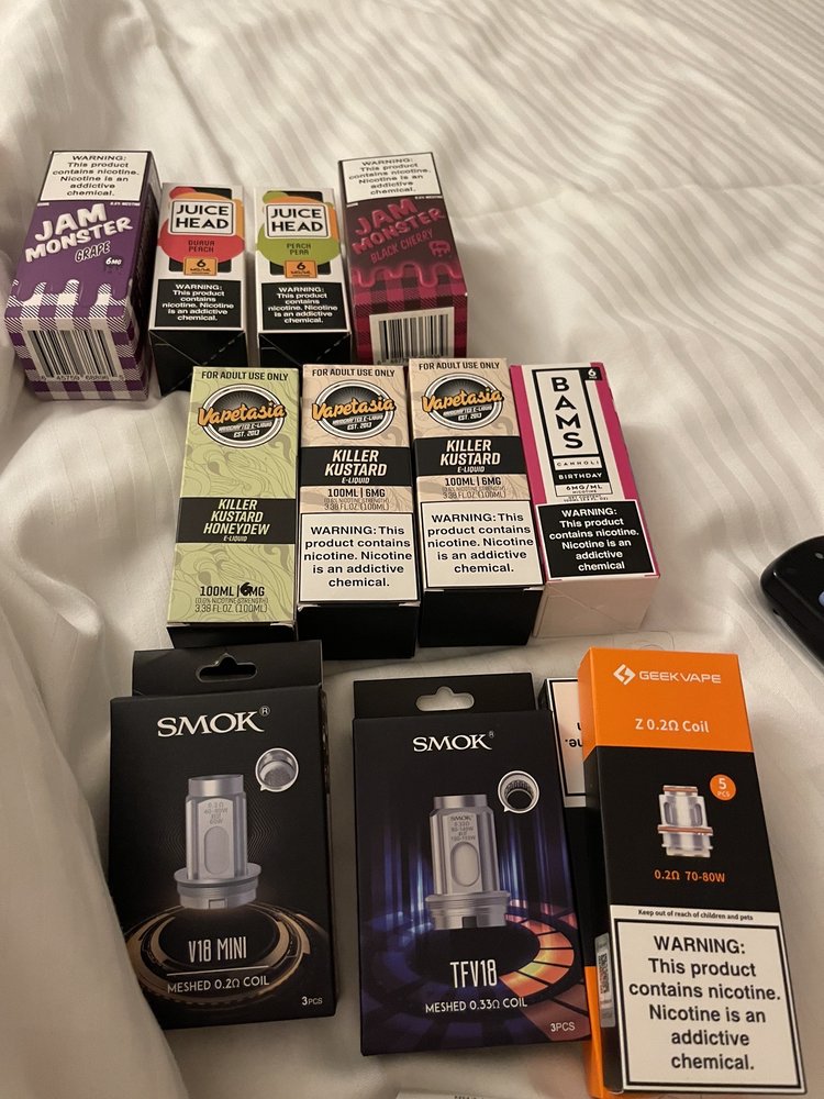 VAPE CITY Updated October 2024 15 Photos & 11 Reviews 445 E