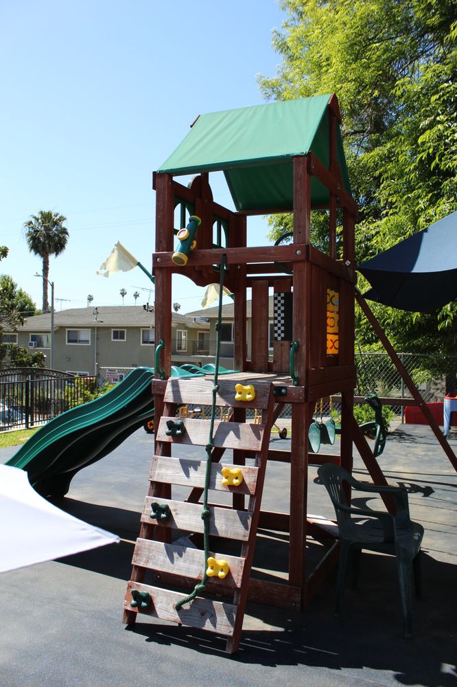 Elias Family Child Care - childcare center in Los Angeles, CA