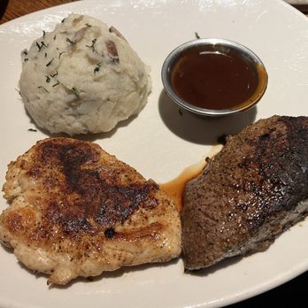 Outback Steakhouse - Steakhouses Near Me - Irving, Texas
