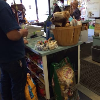 High Country Feed & Pets - Pet Stores Near Me - Palmdale, California High Country Feed & Pets - Pet Stores Near Me - Palmdale, California