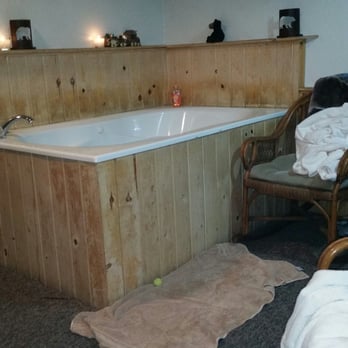 Pine Knot Guest Ranch - Hot tub!!! - Hotels Near Me - Big Bear Lake, California
