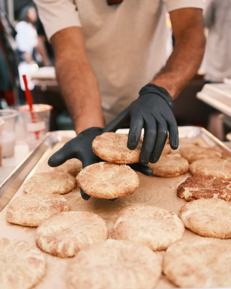 Cana Coffee & Bakery Logo