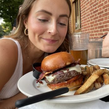 Penny Black - Burger "fancy style" is amazing - Bars Near Me - Baltimore, Maryland