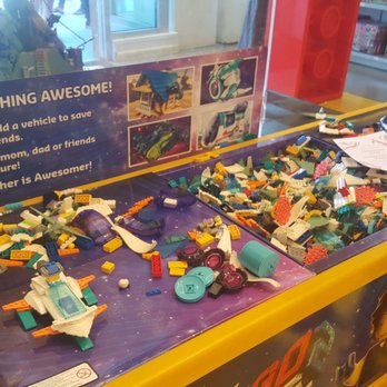 The Lego Store - Creator's mess - Toy Stores Near Me - Honolulu, Hawaii The Lego Store - Creator's mess - Toy Stores Near Me - Honolulu, Hawaii