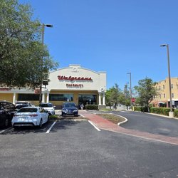 Walgreens - Front entrance to the store
