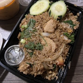 Rim Tanon - Railroad Fried Rice - Thai Near Me - Houston, Texas Rim Tanon - Railroad Fried Rice - Thai Near Me - Houston, Texas