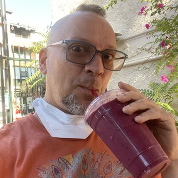 Crepes de Paris - Mixed Berries Smoothie - Breakfast & Brunch Near Me - Pasadena, California