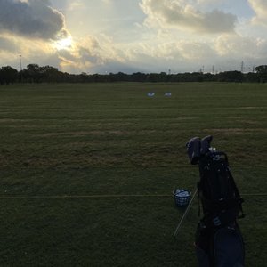 SAN PEDRO DRIVING RANGE & PAR 3 - 82 Photos & 47 Reviews - 6102 San