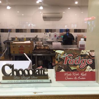 Hunter Valley Chocolate Company - Chocolatiers & Shops Near Me - Pokolbin, NSW