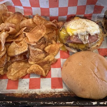 MacDaddy's Family Kitchen - Barnyard burger 6.21.2025 - Southern Near Me - Port Aransas, Texas MacDaddy's Family Kitchen - Barnyard burger 6.21.2025 - Southern Near Me - Port Aransas, Texas