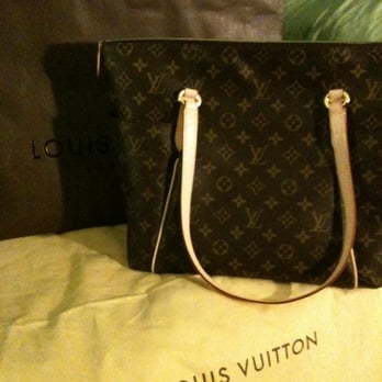 Louis Vuitton Natick - Leather Goods Near Me - Natick, Massachusetts