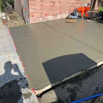 California Custom Landscape - Concrete finishing - Landscaping Near Me - Chino, California