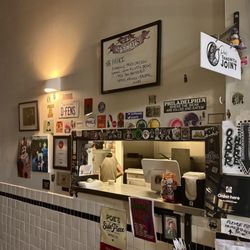 Poe's Sandwich Joint - The kitchen
