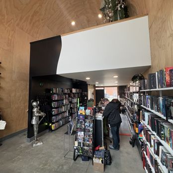 Parallel Universe Books - Inside on Saturday, 14 March 2026 - Bookstores Near Me - Cleveland, Ohio Parallel Universe Books - Inside on Saturday, 14 March 2026 - Bookstores Near Me - Cleveland, Ohio