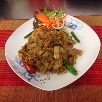 The Cobden Arms - Pad kee Mao A bit spicy and tasty for Thai food - Pubs Near Me - Camden, XGL The Cobden Arms - Pad kee Mao A bit spicy and tasty for Thai food - Pubs Near Me - Camden, XGL