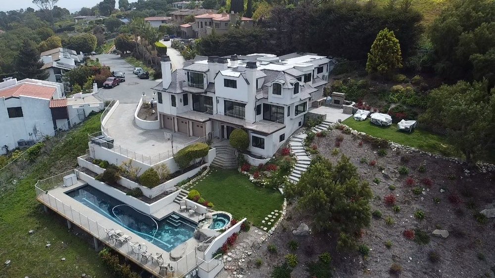 Slide of Hexagon Roofing Inc.