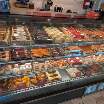 CAO Bakery & Cafe - Sweets - Cuban Near Me - Miami, Florida CAO Bakery & Cafe - Sweets - Cuban Near Me - Miami, Florida
