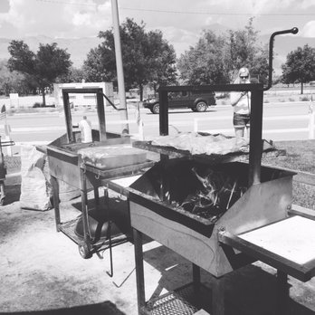 Copper Top BBQ - Santa Maria style tri tip going down !! - Barbeque Near Me - Big Pine, California Copper Top BBQ - Santa Maria style tri tip going down !! - Barbeque Near Me - Big Pine, California
