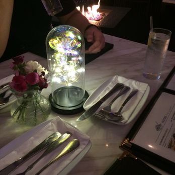 Caffe Concerto - Ambiance - Pizza Near Me - Los Angeles, California